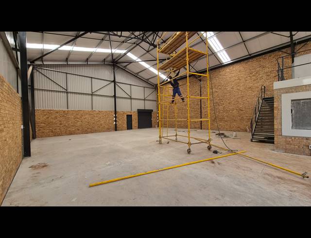 395M² WAREHOUSE FOR SALE IN BARTLETT